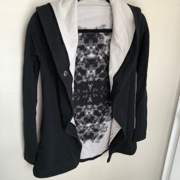 Lululemon Jacket - Picture 3 of 5